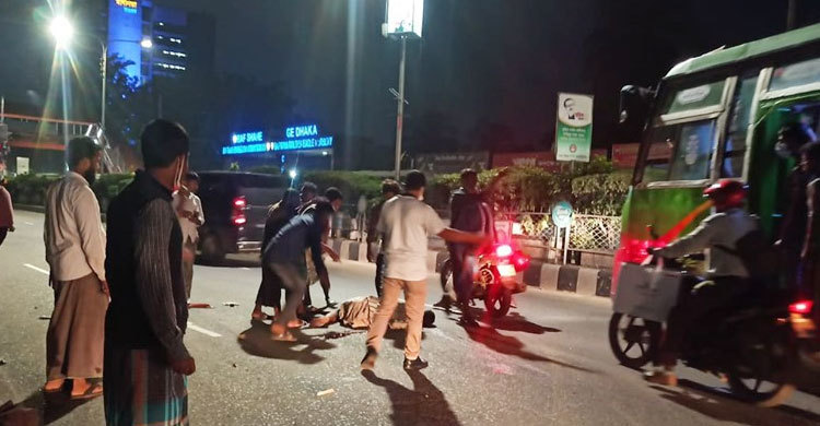 Dhaka: Road mishap kills van driver 